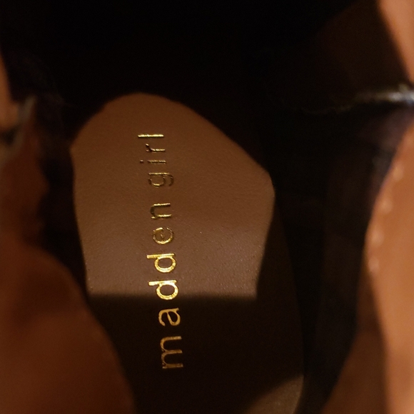Madden Girl booties - Picture 5 of 6